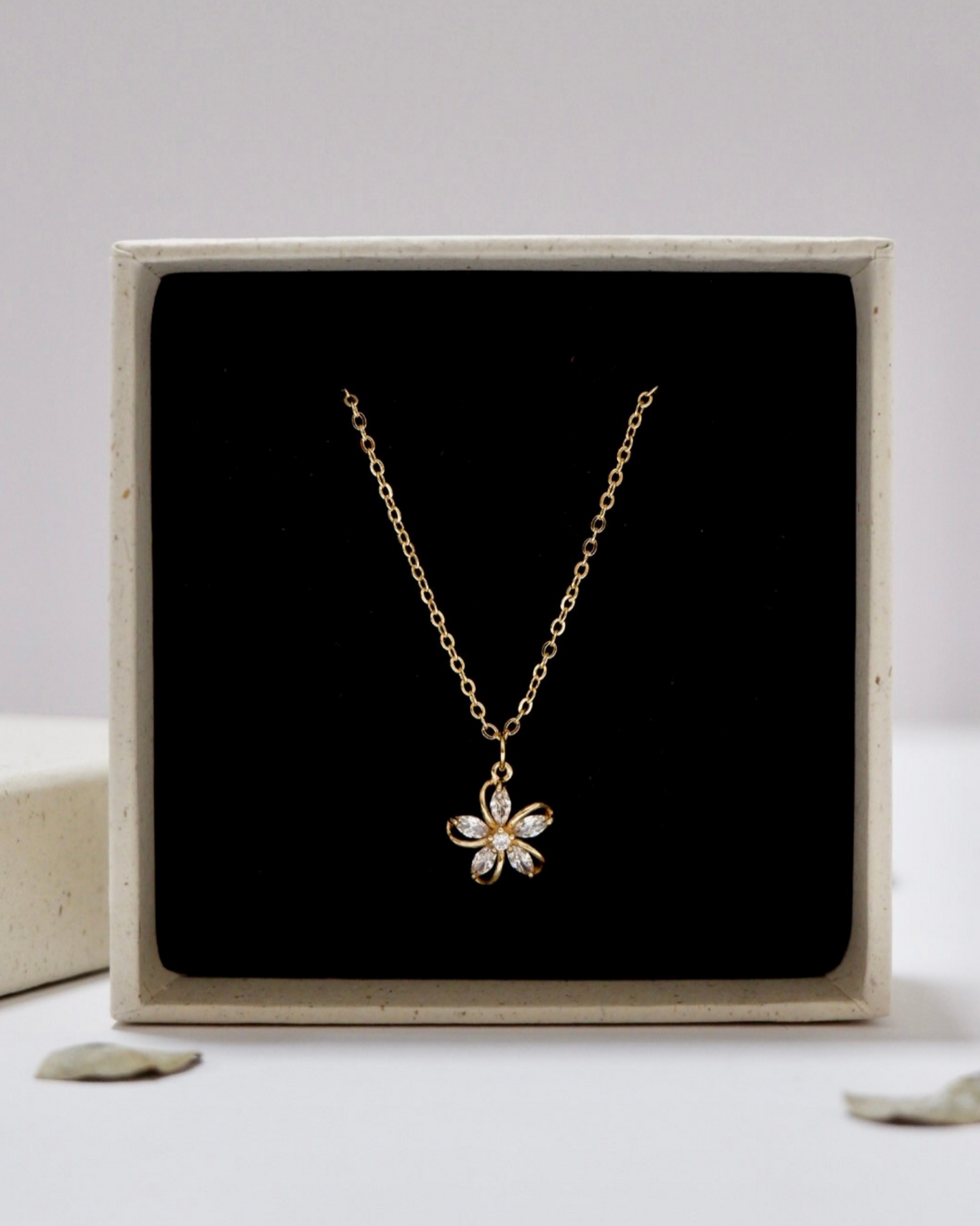 Fleur Necklace