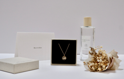 [For HER GIFT SET]: Embrace In Bloom
